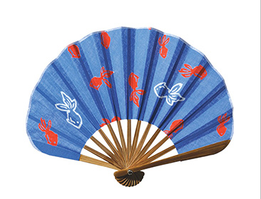 Scallop shaped
fabric paper hand held fan
